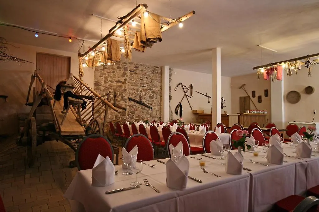 Guest house Landhaus Lebert Restaurant Windelsbach